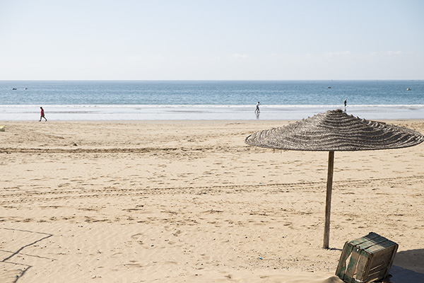 plage-agadir-parasol