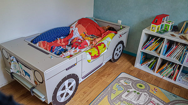 lit voiture pour petit garçon ou petite fille