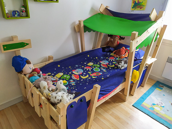 lit maison cabane pour enfant